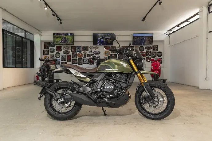 2024 Moto Morini SEIEMMEZZO SCR NAVY GREEN