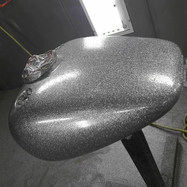 Platinum Plus Metal Flake - 2.5oz / 0.004