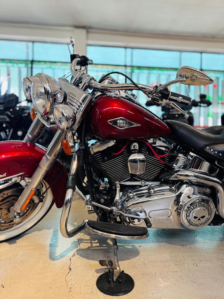 MOTOCICLETA HERITAGE CLASSIC FLSTC HARLEY DAVIDSON