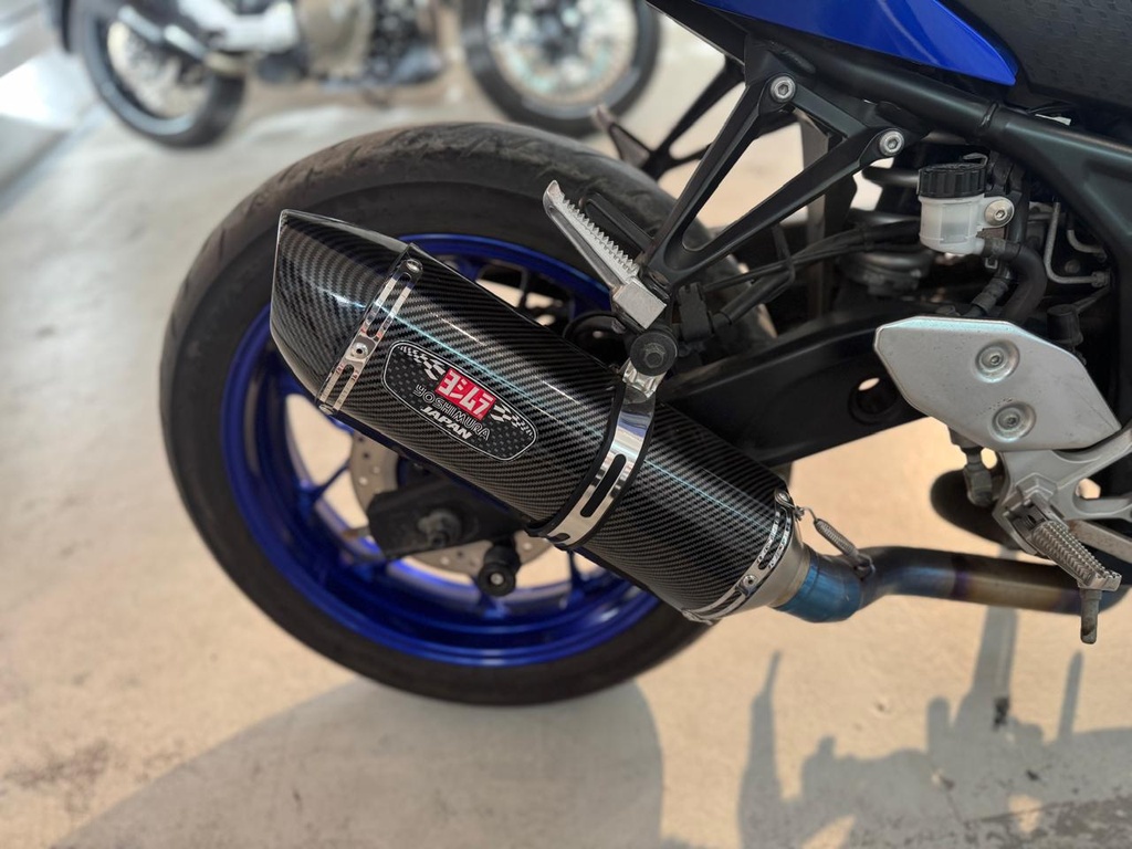 MOTOCICLETA YAMAHA R3A