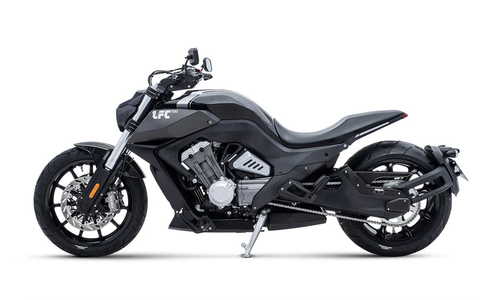 MOTOCICLETA LFC700 BENDA