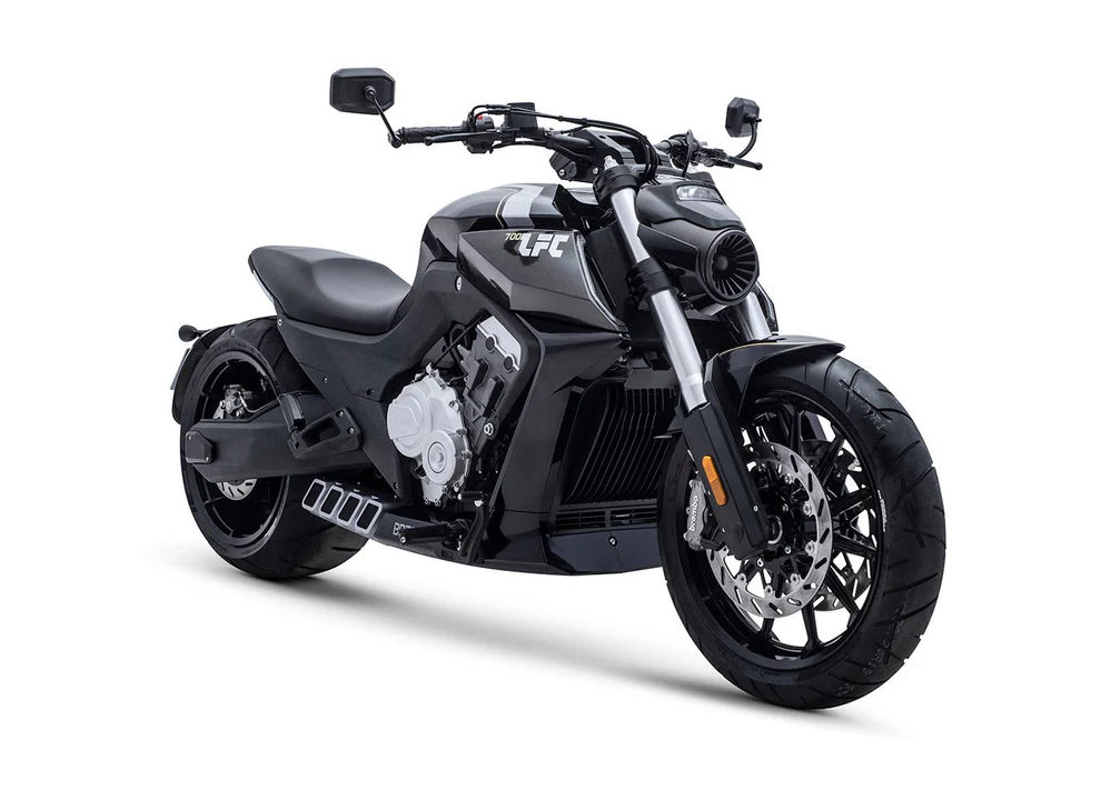 MOTOCICLETA LFC700 BENDA