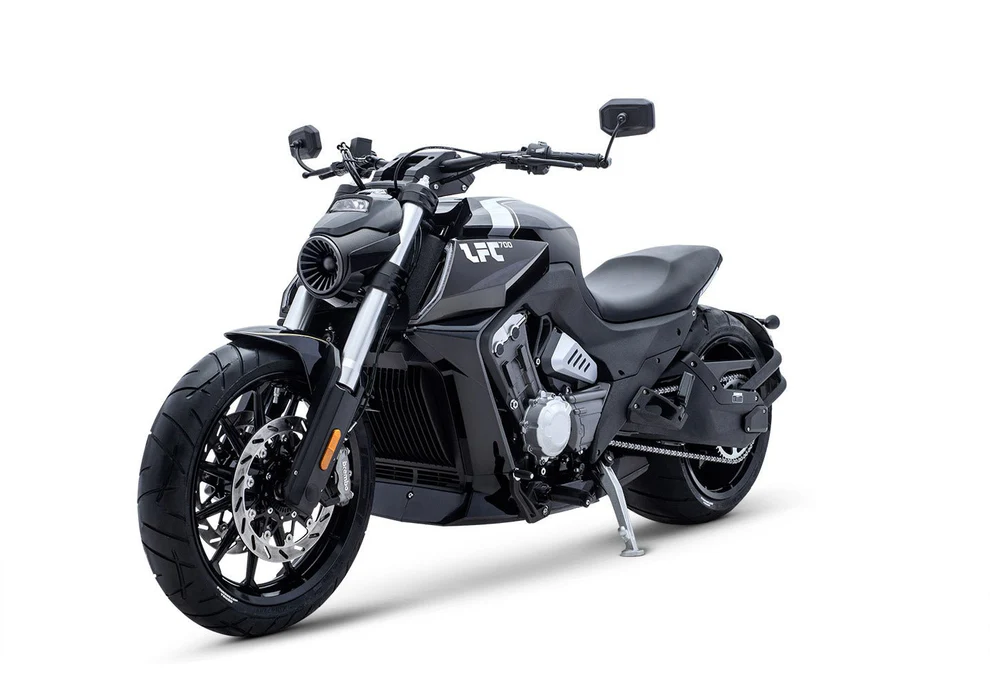 MOTOCICLETA LFC700 BENDA