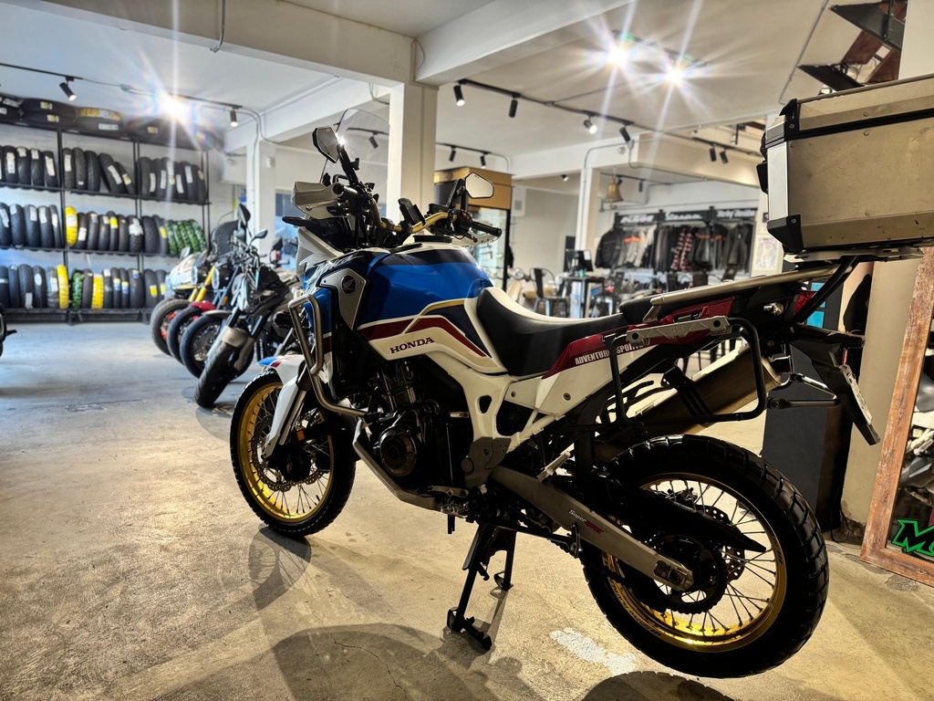 MOTOCICLETA HONDA CRF1000L AFRICA TWIN