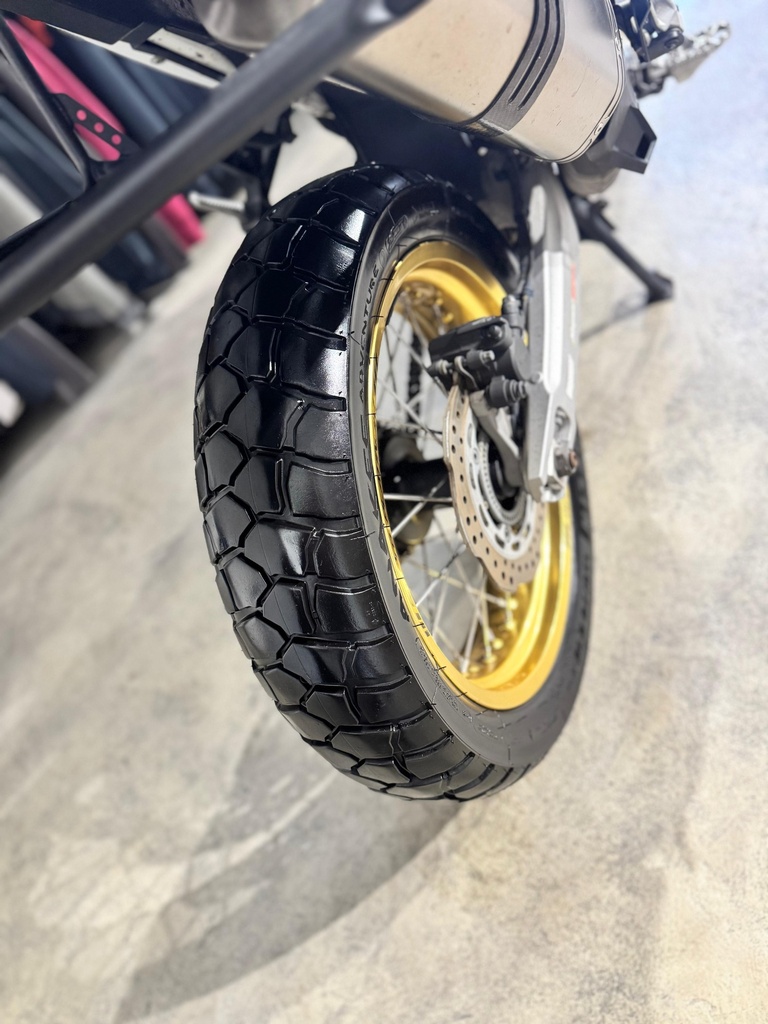 MOTOCICLETA AFRICA TWIN CRF1000LA