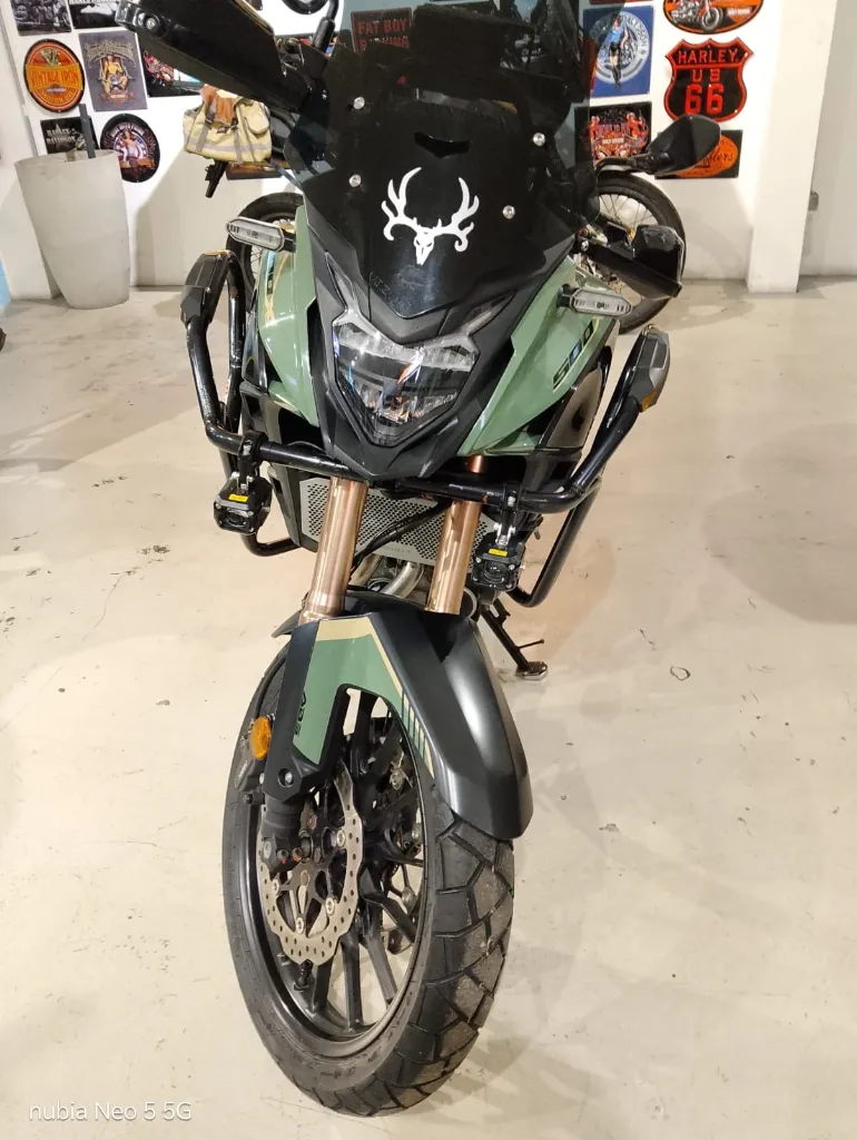 MOTO-2.webp