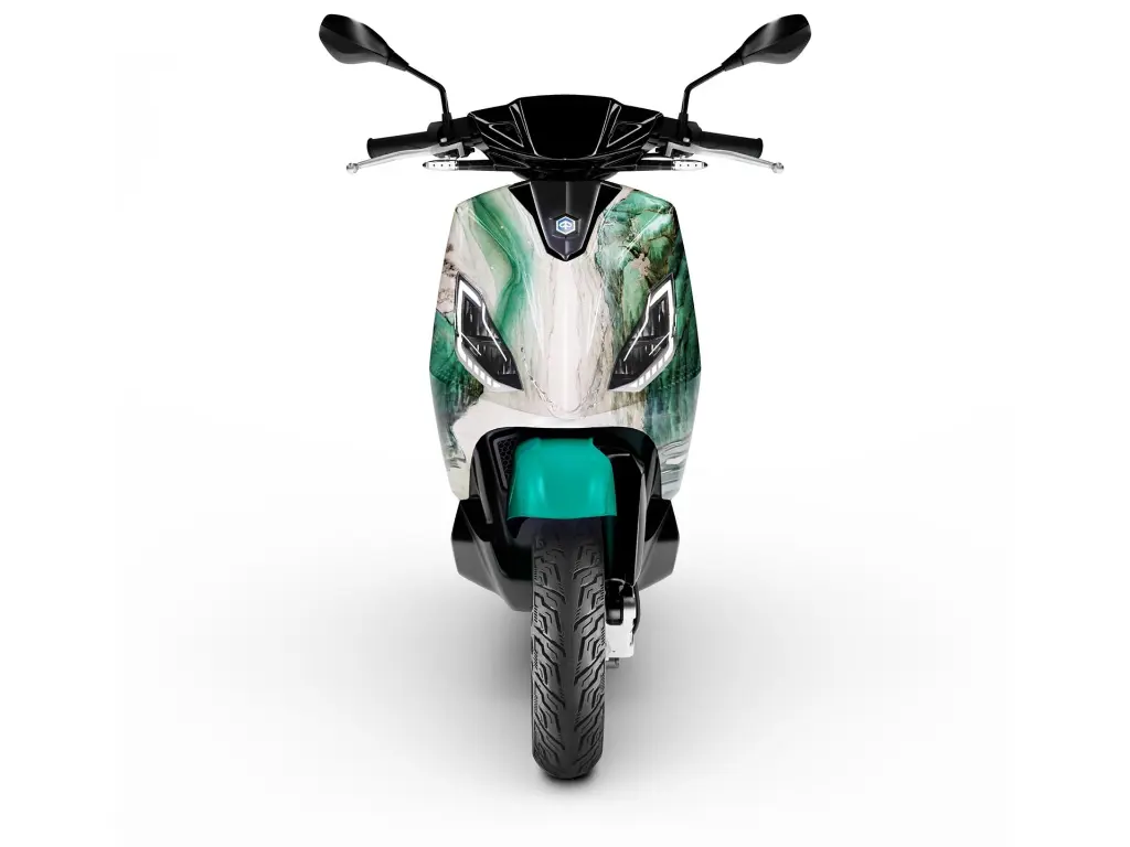 Piaggio-1-Feng-Chen-Wang-FR.webp