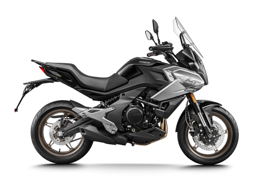 MOTOCICLETA 700MT NEGRA CFMOTO