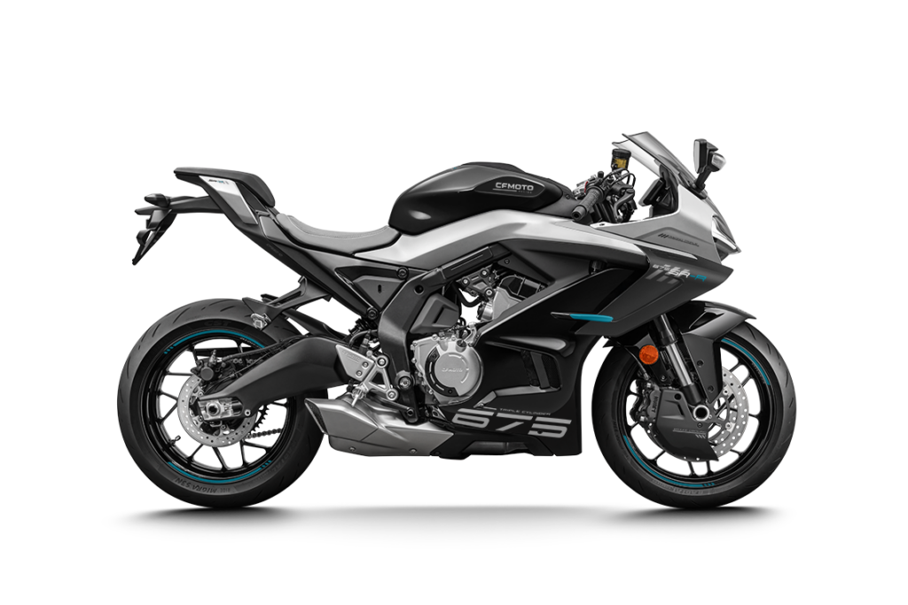 MOTOCICLETA 675SR-R CFMOTO NEGRA