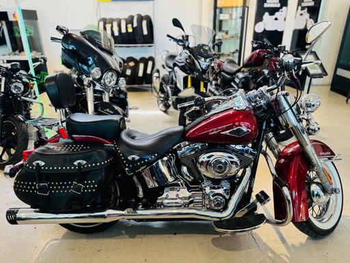 [FLSTCUSADA] MOTOCICLETA HERITAGE CLASSIC FLSTC HARLEY DAVIDSON